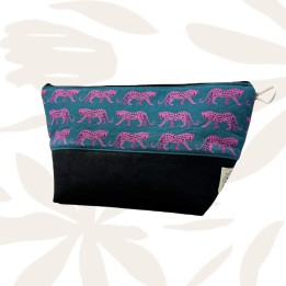 Neceser de viaje Grande. Leopardo morado.