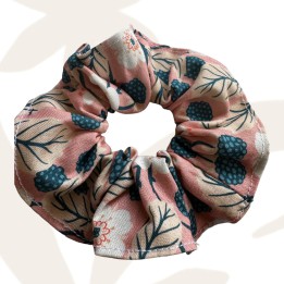 Scrunchies. Flores rosa.